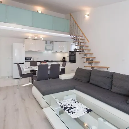 House Ivica