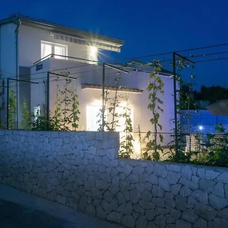 House Ivica 別荘 *