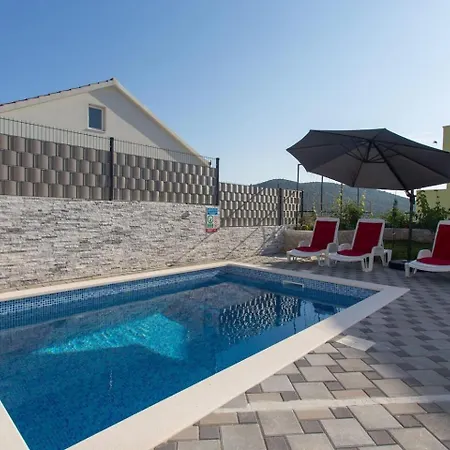 House Ivica